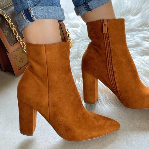 Just In  Libia boots - Picture 2 of 2